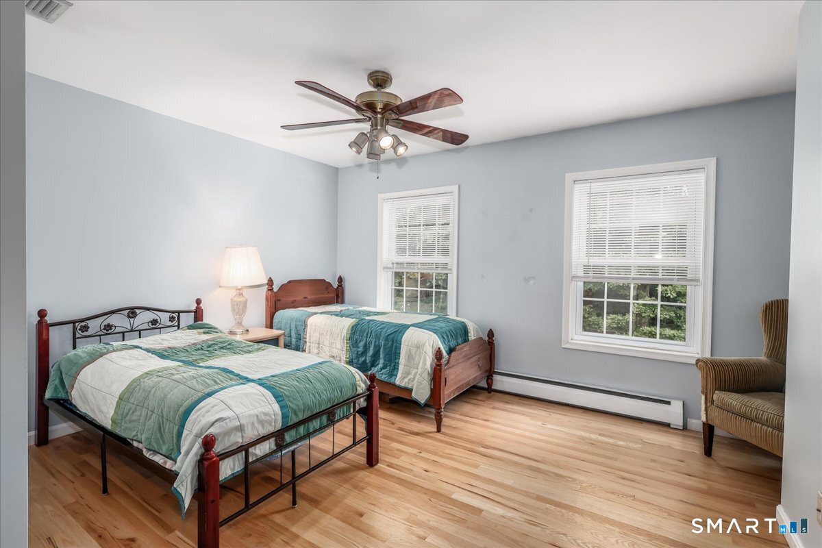 32 Country Way Bethel, CT 06801 - Photo 18 of 40