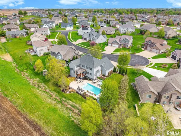 $600,000 | 17 Fountaindale, Washington, IL 61571