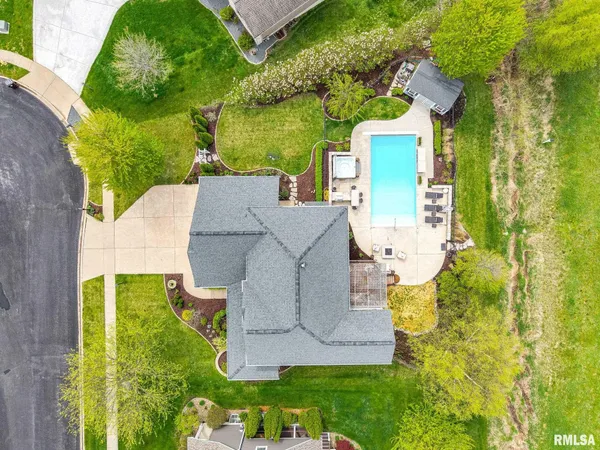 $600,000 | 17 Fountaindale, Washington, IL 61571