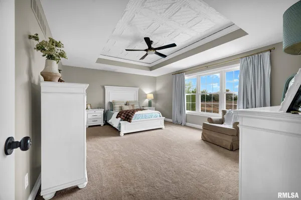 $600,000 | 17 Fountaindale, Washington, IL 61571