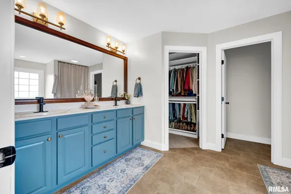 $600,000 | 17 Fountaindale, Washington, IL 61571