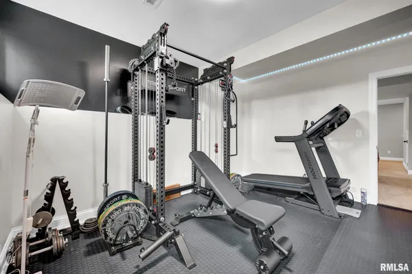 $600,000 | 17 Fountaindale, Washington, IL 61571