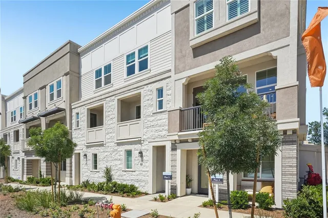 $569,990 | 161 North 1st Avenue, Upland, CA 91786