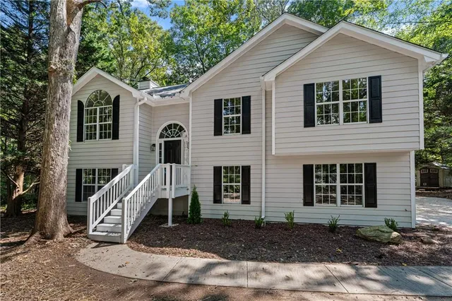 $424,500 | 105 Creek View Drive, Hoschton, GA 30548