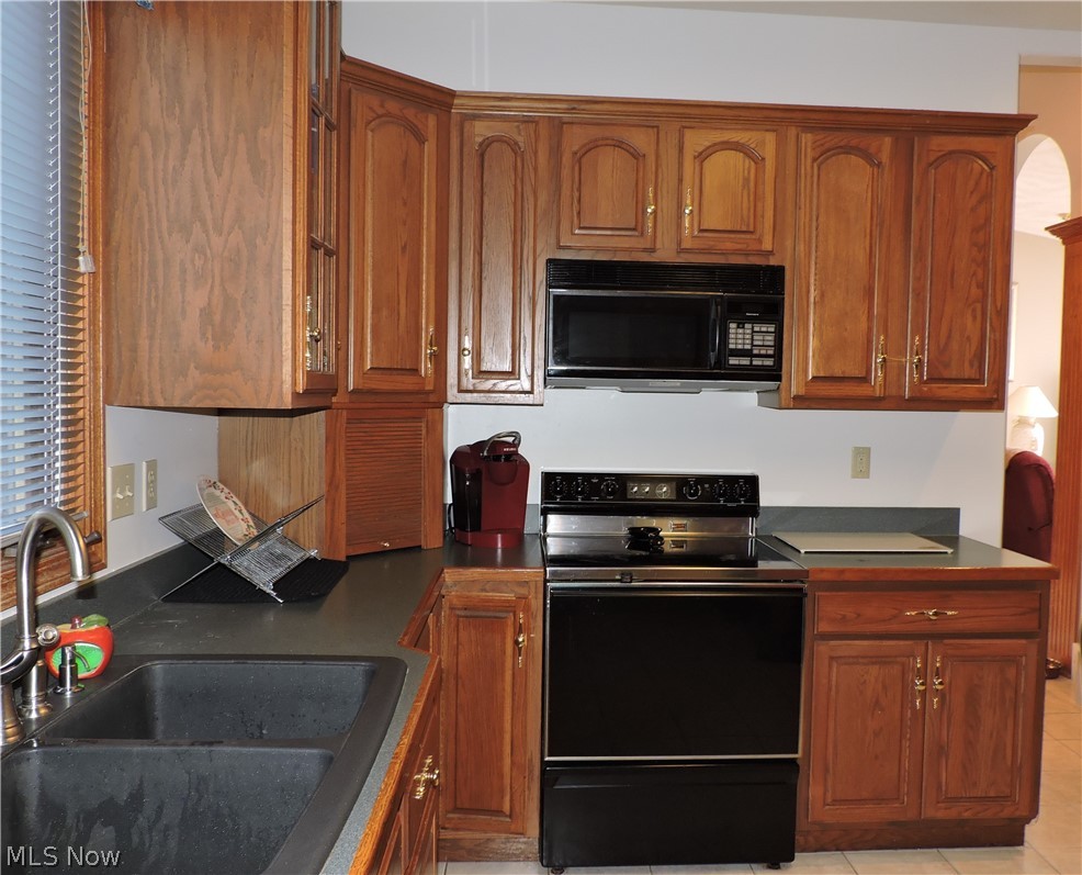 1950 Massillon Road Akron, OH 44312 - Photo 18 of 26