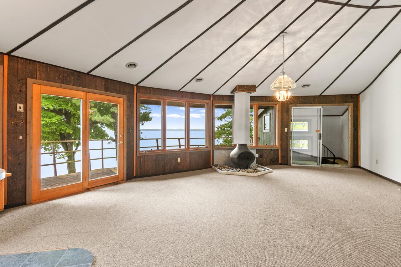 11576 Bluff Road Traverse City, MI 49686 - Photo 16 of 36