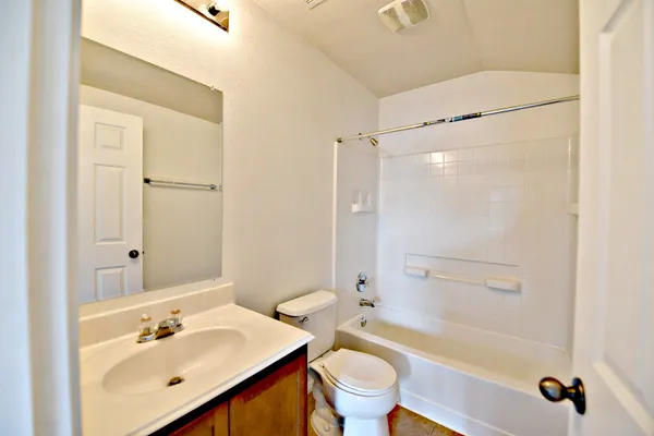 $3,195 | 15012 Fernhill Drive, Austin, TX 78717