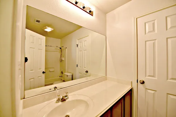 $3,195 | 15012 Fernhill Drive, Austin, TX 78717