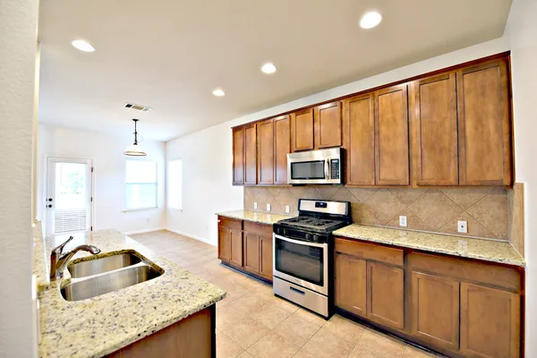 $3,195 | 15012 Fernhill Drive, Austin, TX 78717