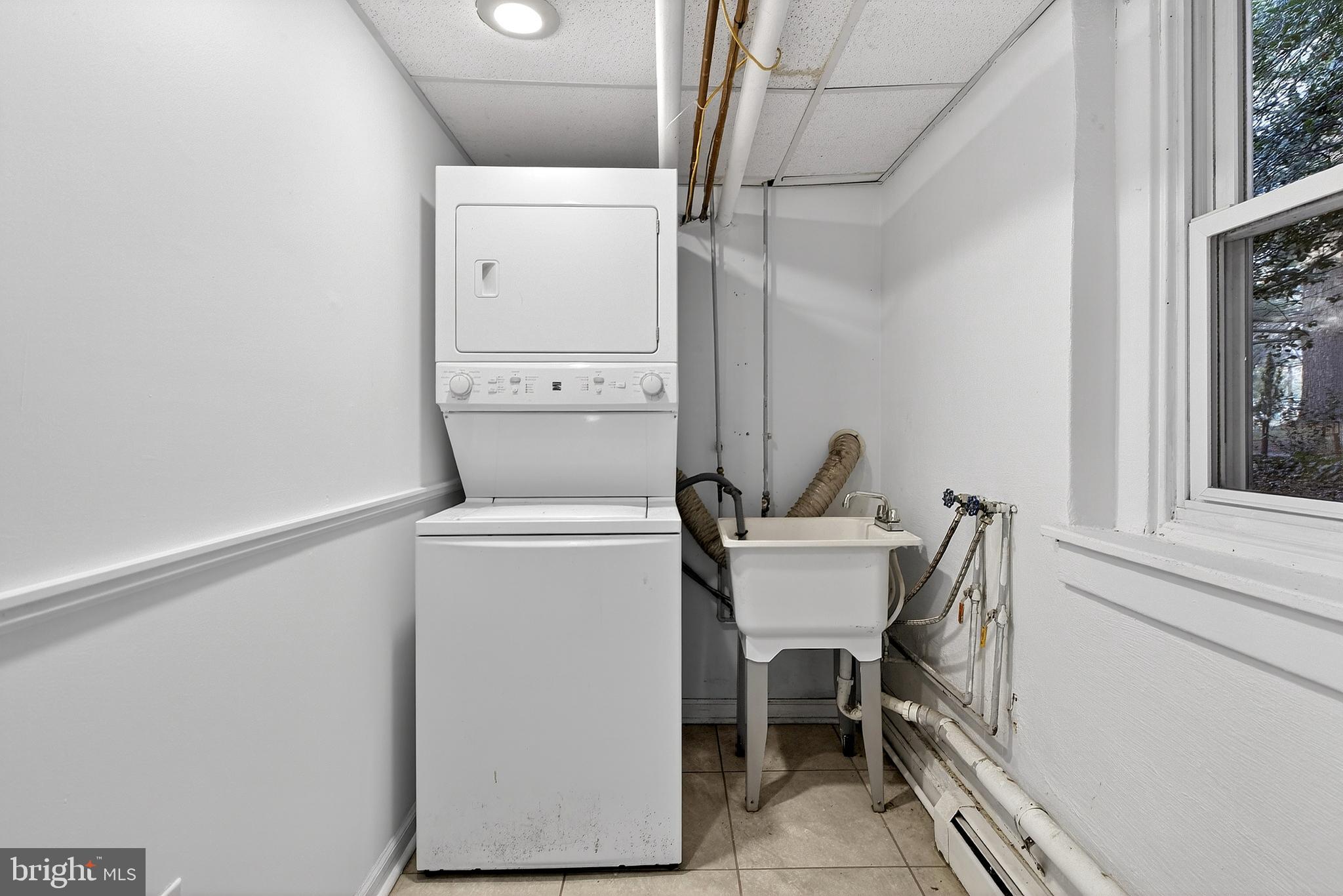 412 West Maple Avenue Merchantville, NJ 08109 - Photo 25 of 58 a work place with table and chairs