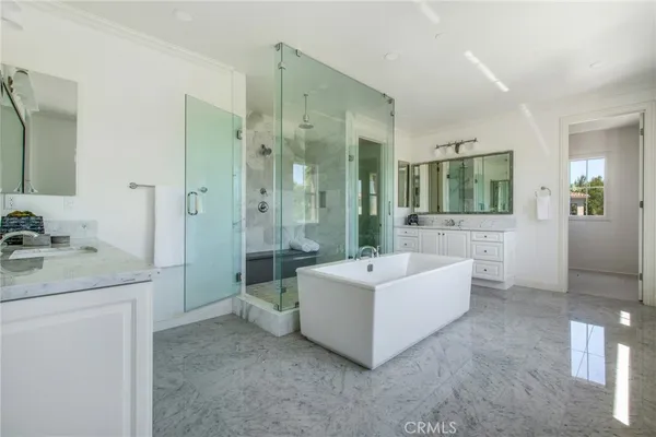 $2,995,000 | 18 Sorrel, Lake Forest, CA 92630