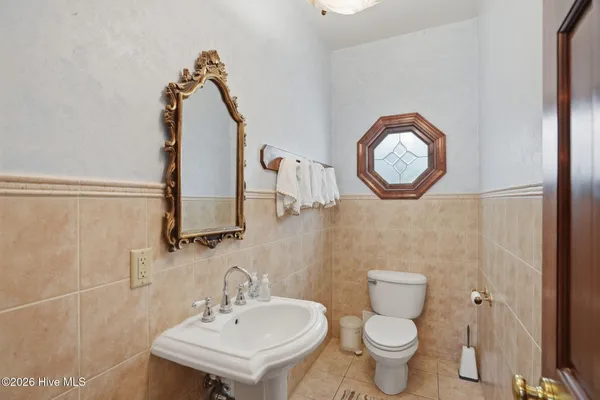 $550,000 | 112 Cashie Drive, Hertford, NC 27944