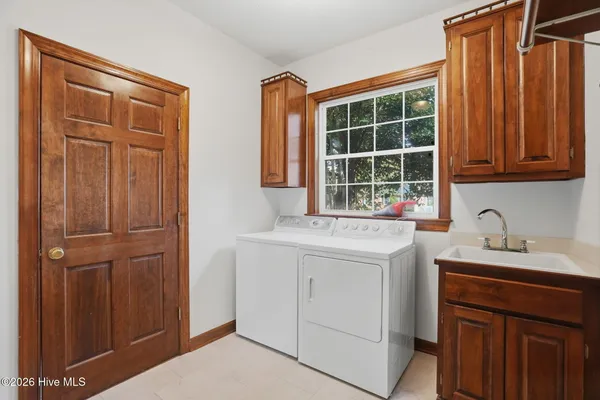 $550,000 | 112 Cashie Drive, Hertford, NC 27944