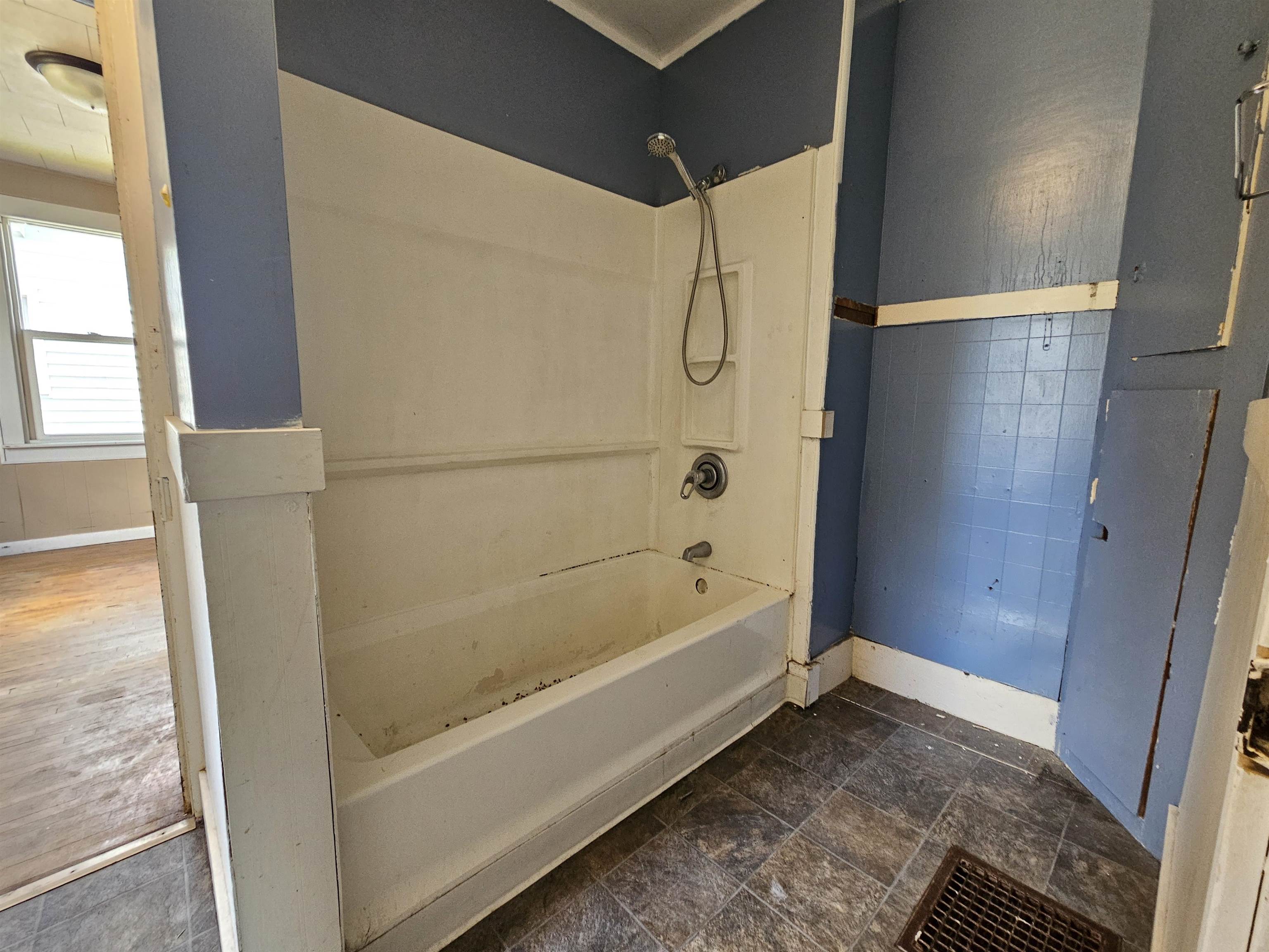 414 Lake Street Baraboo, WI 53913 - Photo 17 of 28