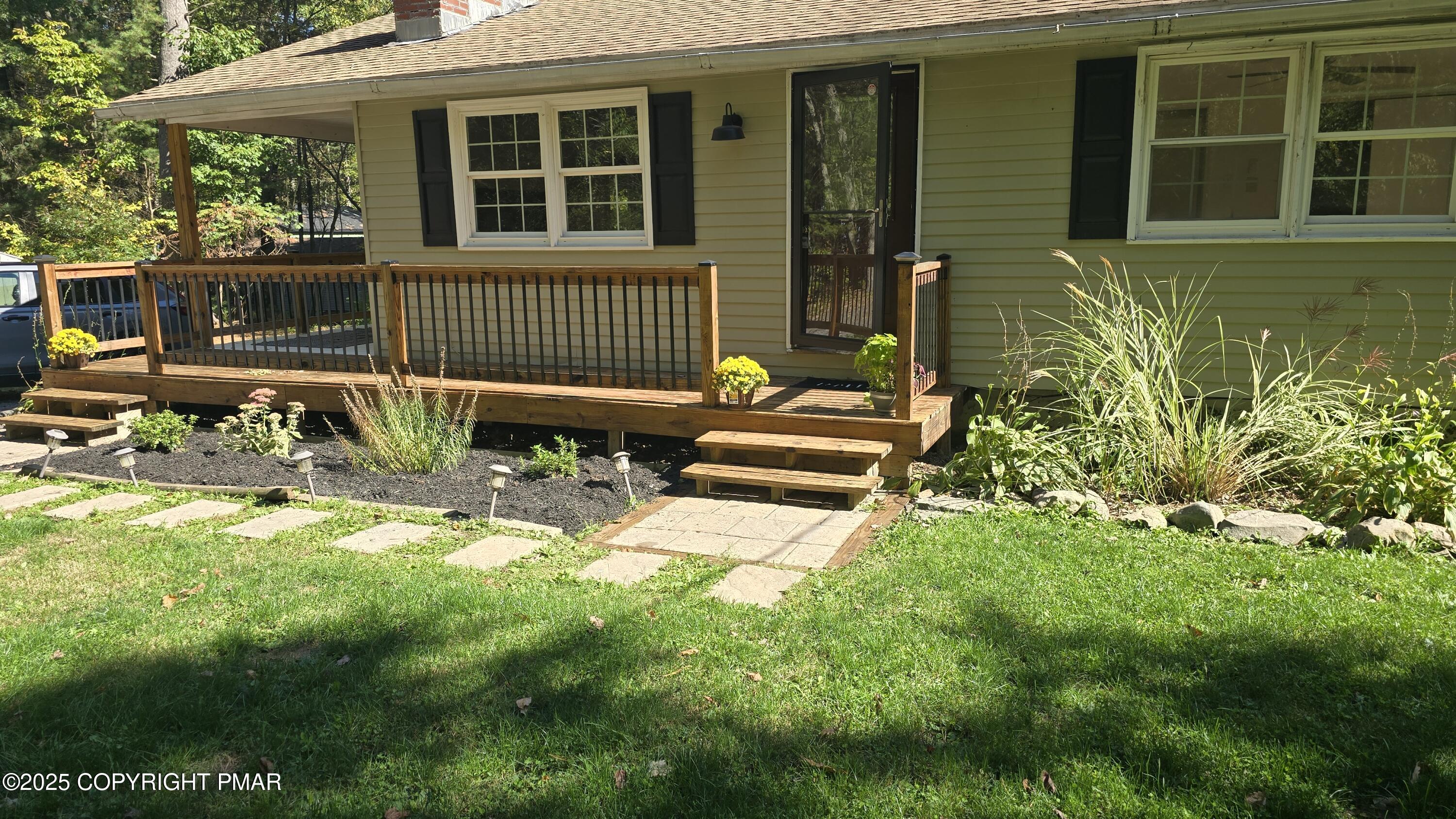 5550 Springhouse Lane Kunkletown, PA 18058 - Photo 38 of 41 a front view of a house with garden