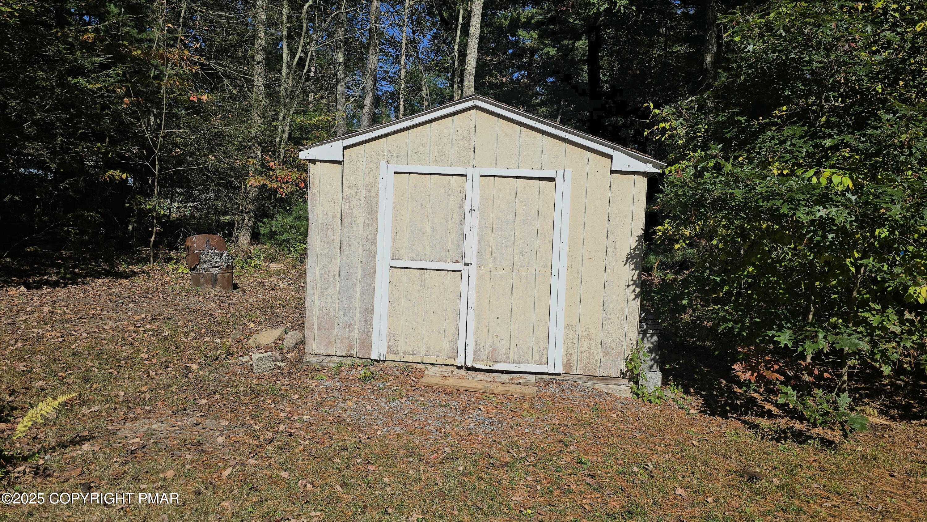 5550 Springhouse Lane Kunkletown, PA 18058 - Photo 40 of 41 a view of backyard of house
