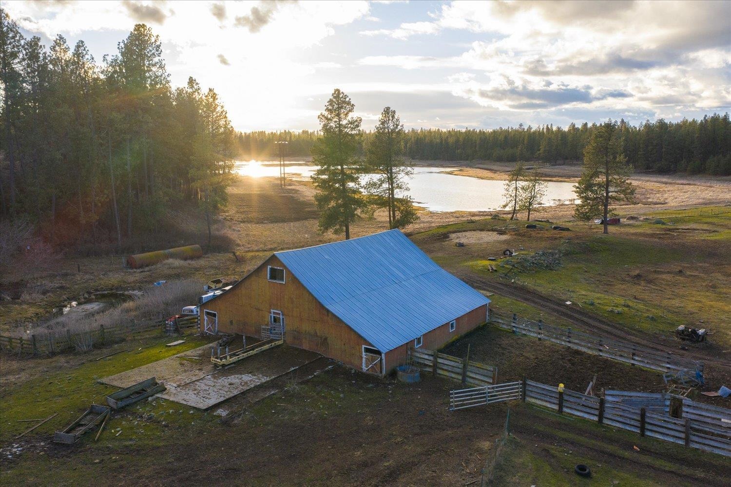 1403 West Jennings Road Spangle, WA 99031 - Photo 1 of 24