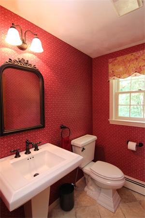 23 Partridge Road Reading, MA 01867 - Photo 11 of 27 Gallery Image 11