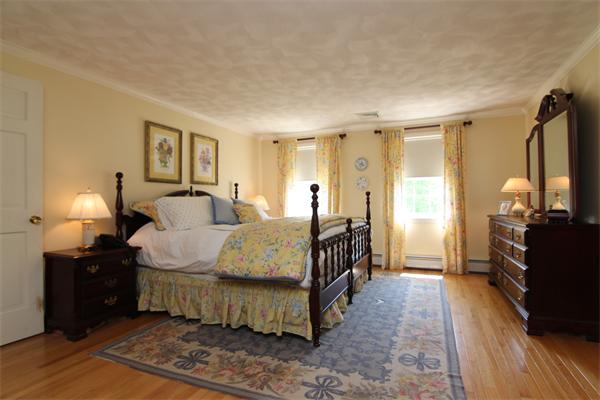 23 Partridge Road Reading, MA 01867 - Photo 19 of 27 Gallery Image 19