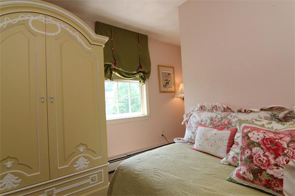 23 Partridge Road Reading, MA 01867 - Photo 22 of 27 Gallery Image 22