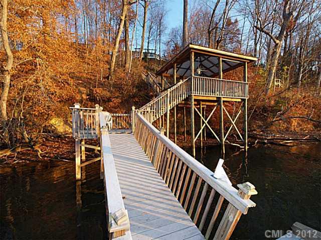 10018 Saw Mill Road Charlotte, NC 28278 - Photo 15 of 16 Gallery Image 15