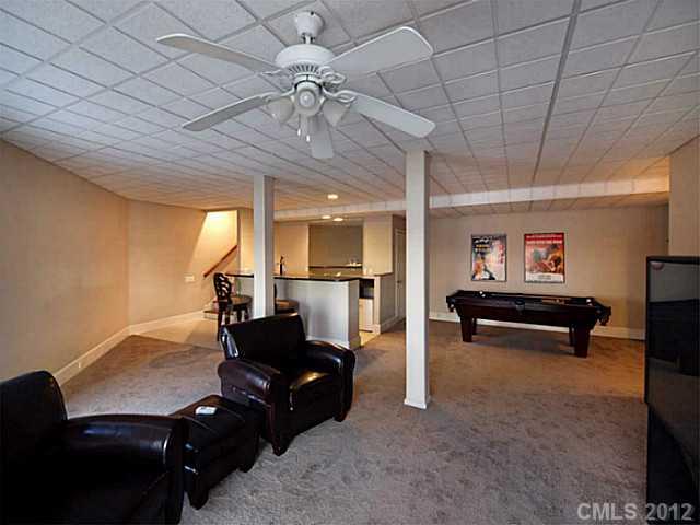 10018 Saw Mill Road Charlotte, NC 28278 - Photo 9 of 16 Gallery Image 9