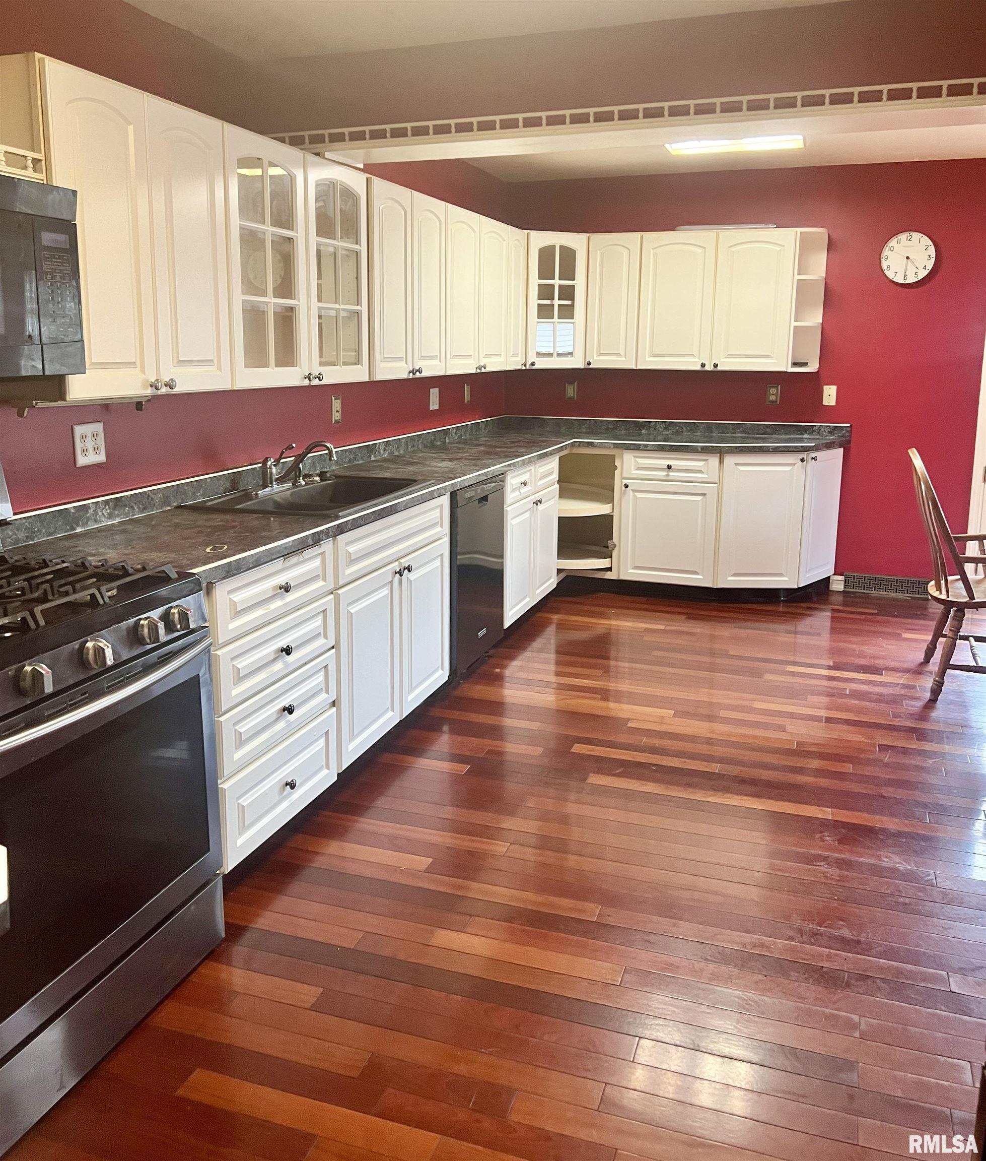 2077 Hastings Road Springfield, IL 62702 - Photo 5 of 27