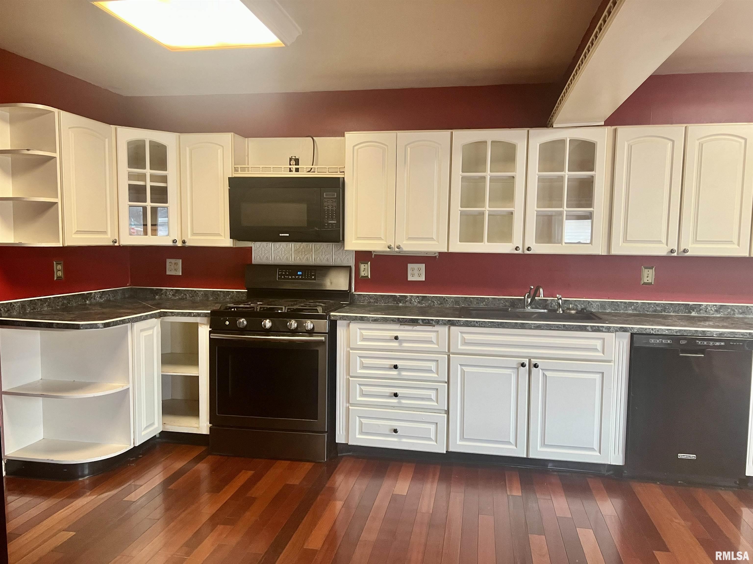 2077 Hastings Road Springfield, IL 62702 - Photo 6 of 27