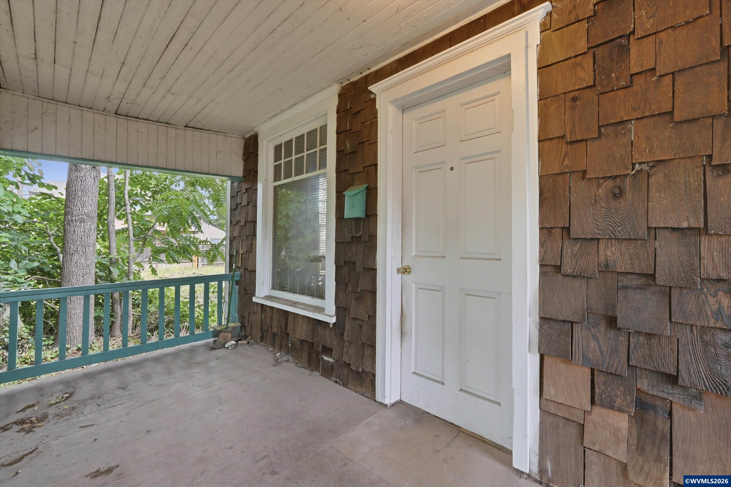 796 25th Street Southeast Salem, OR 97301 - Photo 8 of 18