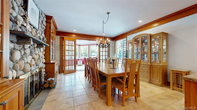 $2,650,000 | 124 Montauk Highway, Westhampton, NY 11977