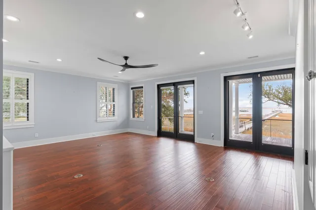 $15,000 | 200 Queen Street, Mount Pleasant, SC 29464