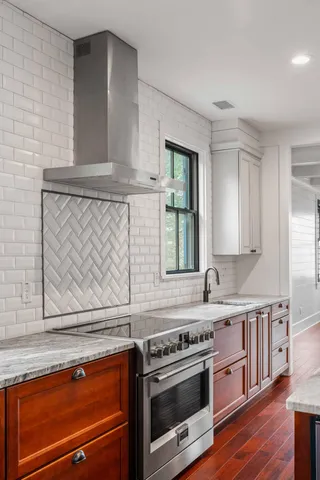 $15,000 | 200 Queen Street, Mount Pleasant, SC 29464