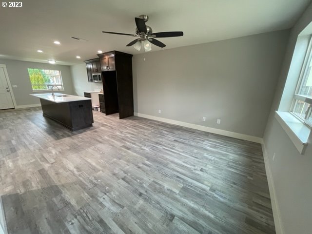 665 Walnut Street Lebanon, OR 97355 - Photo 6 of 29 Kitchen/Living Room