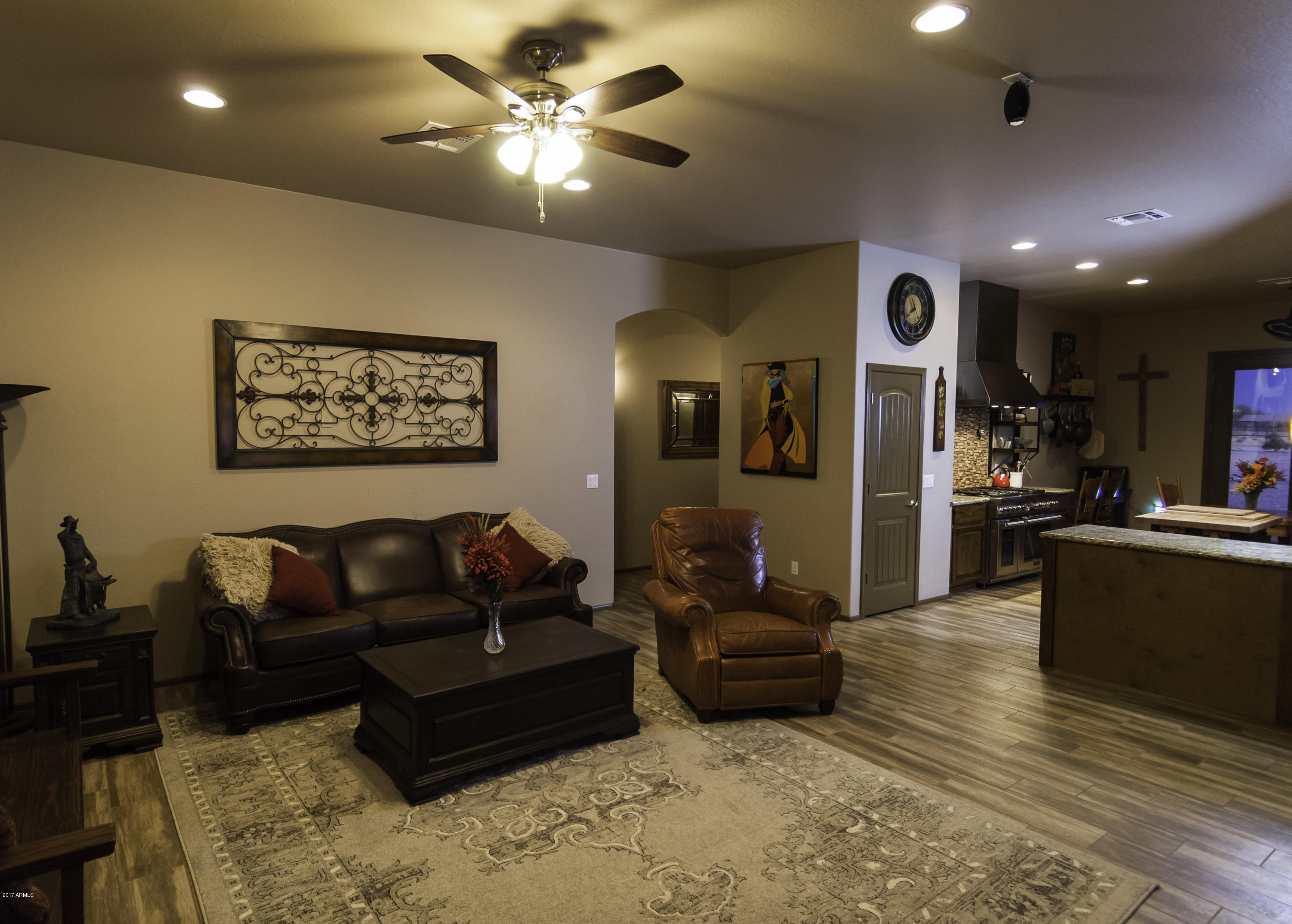 35035 West Teel Road Stanfield, AZ 85172 - Photo 8 of 58 Entertaining Great Room