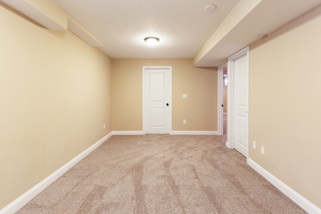 14 Duffield Road Hopkinton, MA 01748 - Photo 26 of 36 Gallery Image 26