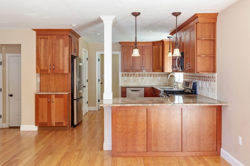14 Duffield Road Hopkinton, MA 01748 - Photo 3 of 36 Gallery Image 3