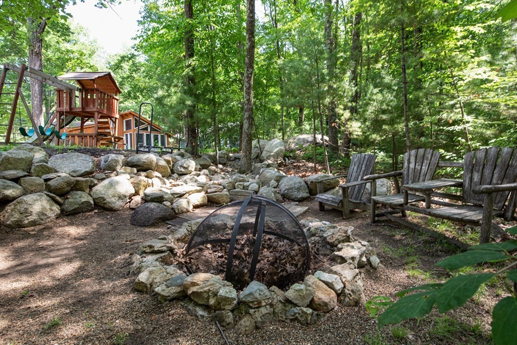 14 Duffield Road Hopkinton, MA 01748 - Photo 33 of 36 Gallery Image 33