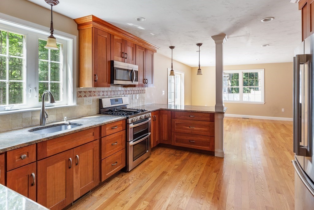 14 Duffield Road Hopkinton, MA 01748 - Photo 4 of 36 Gallery Image 4