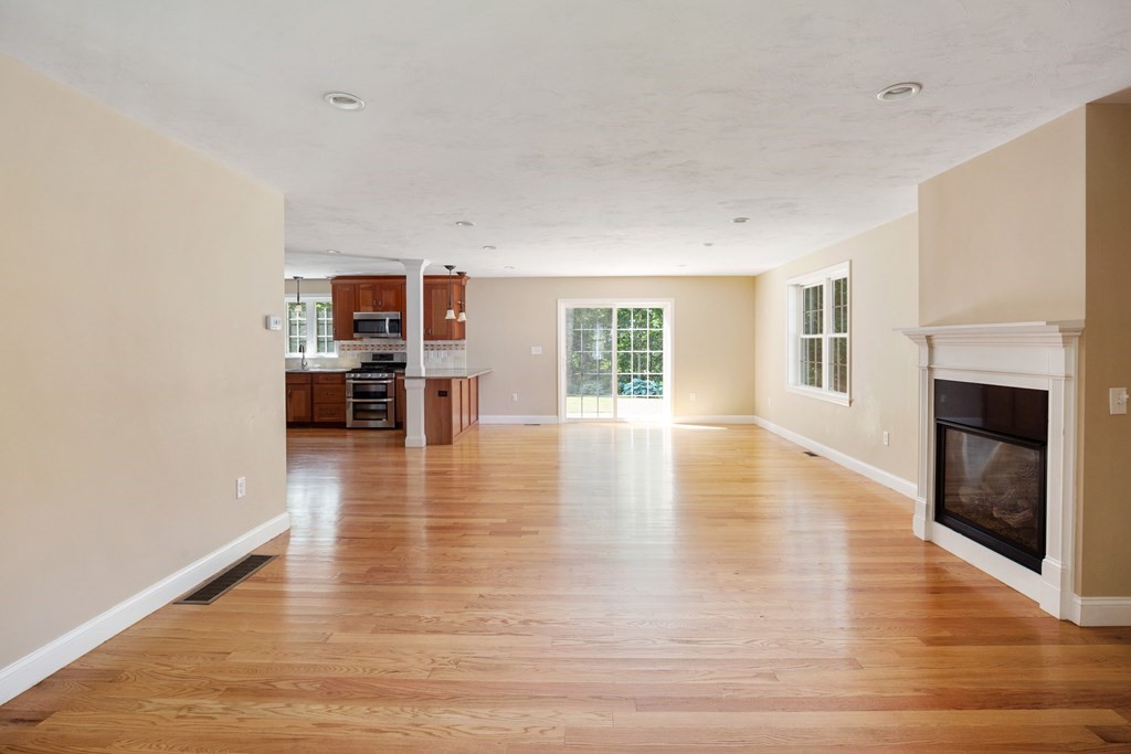 14 Duffield Road Hopkinton, MA 01748 - Photo 6 of 36 Gallery Image 6