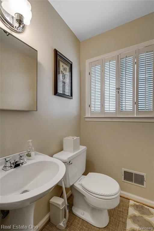 108 Shagbark Drive Rochester Hills, MI 48309 - Photo 15 of 30