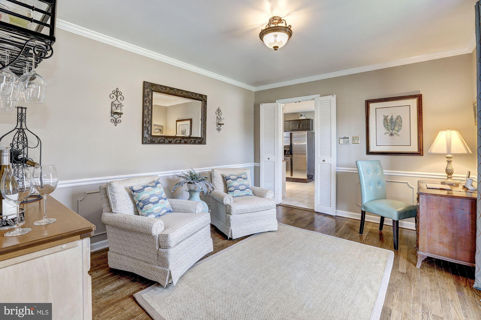 12641 St James Road Rockville, MD 20850 - Photo 11 of 27 Main Level - Living Room