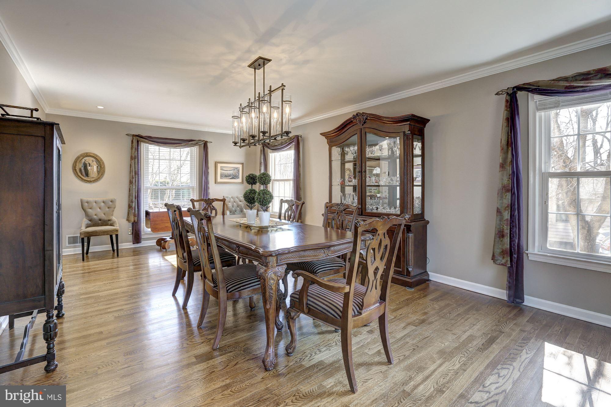 12641 St James Road Rockville, MD 20850 - Photo 3 of 27 Main Level - Dining Room