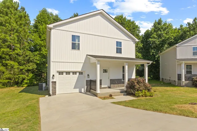 $274,900 | 653 Duncan Station Drive, Duncan, SC 29334