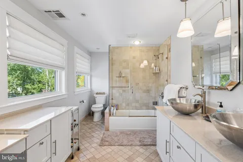 $1,100,000 | 801 South 8th Street, Philadelphia, PA 19147