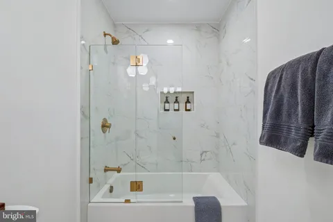 $1,100,000 | 801 South 8th Street, Philadelphia, PA 19147