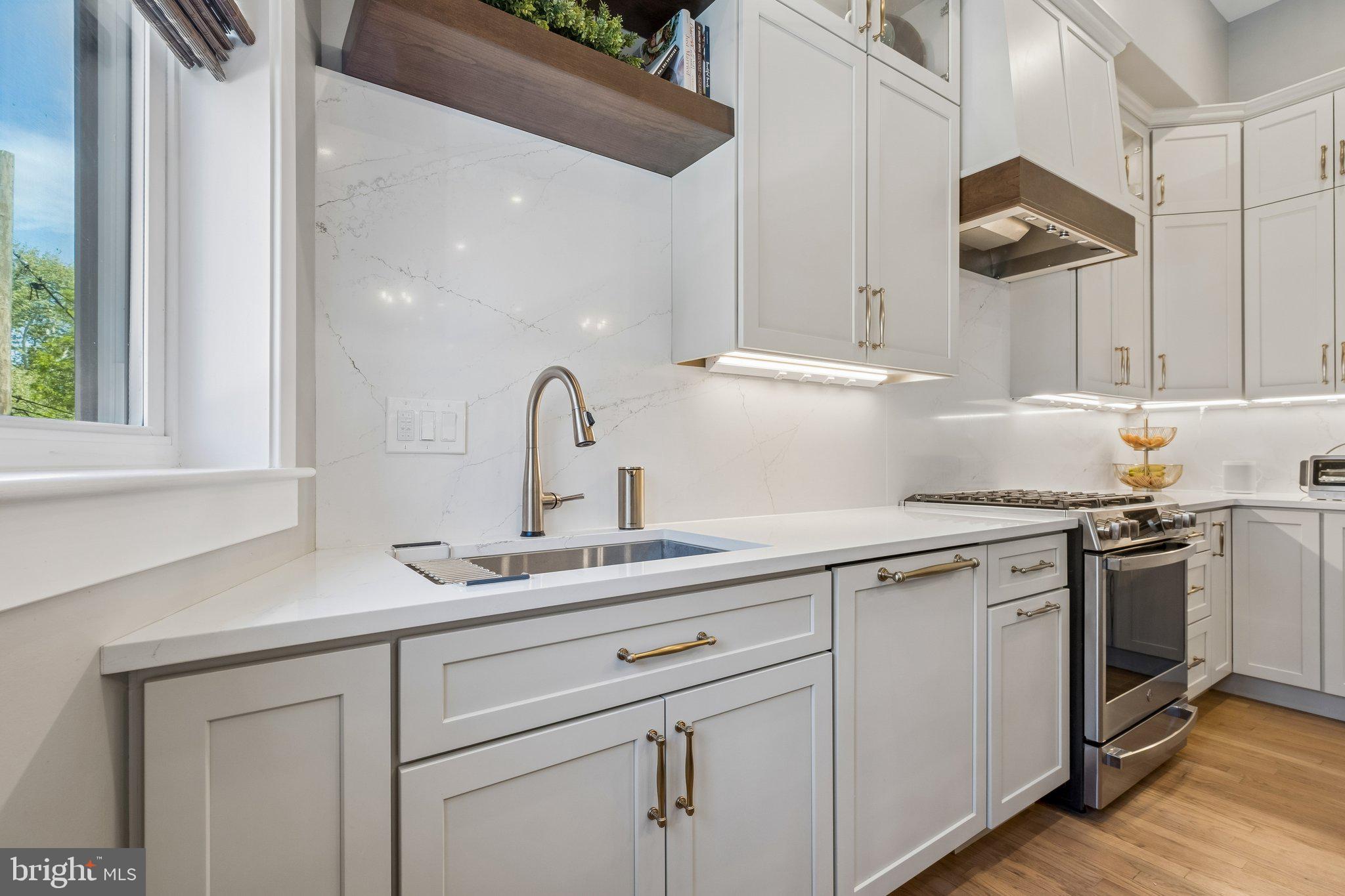 801 South 8th Street Philadelphia, PA 19147 - Photo 7 of 50