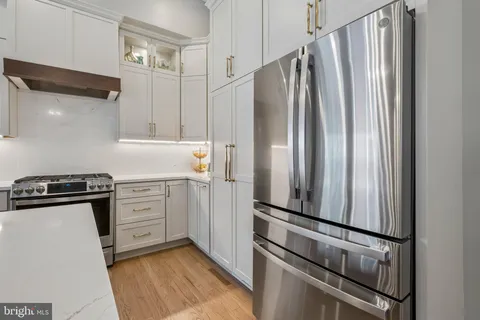 $1,100,000 | 801 South 8th Street, Philadelphia, PA 19147