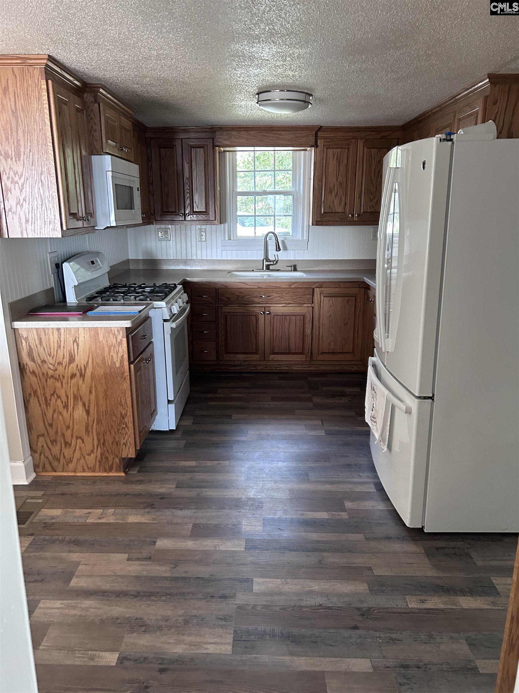 131 Cotney Road Prosperity, SC 29127 - Photo 5 of 27