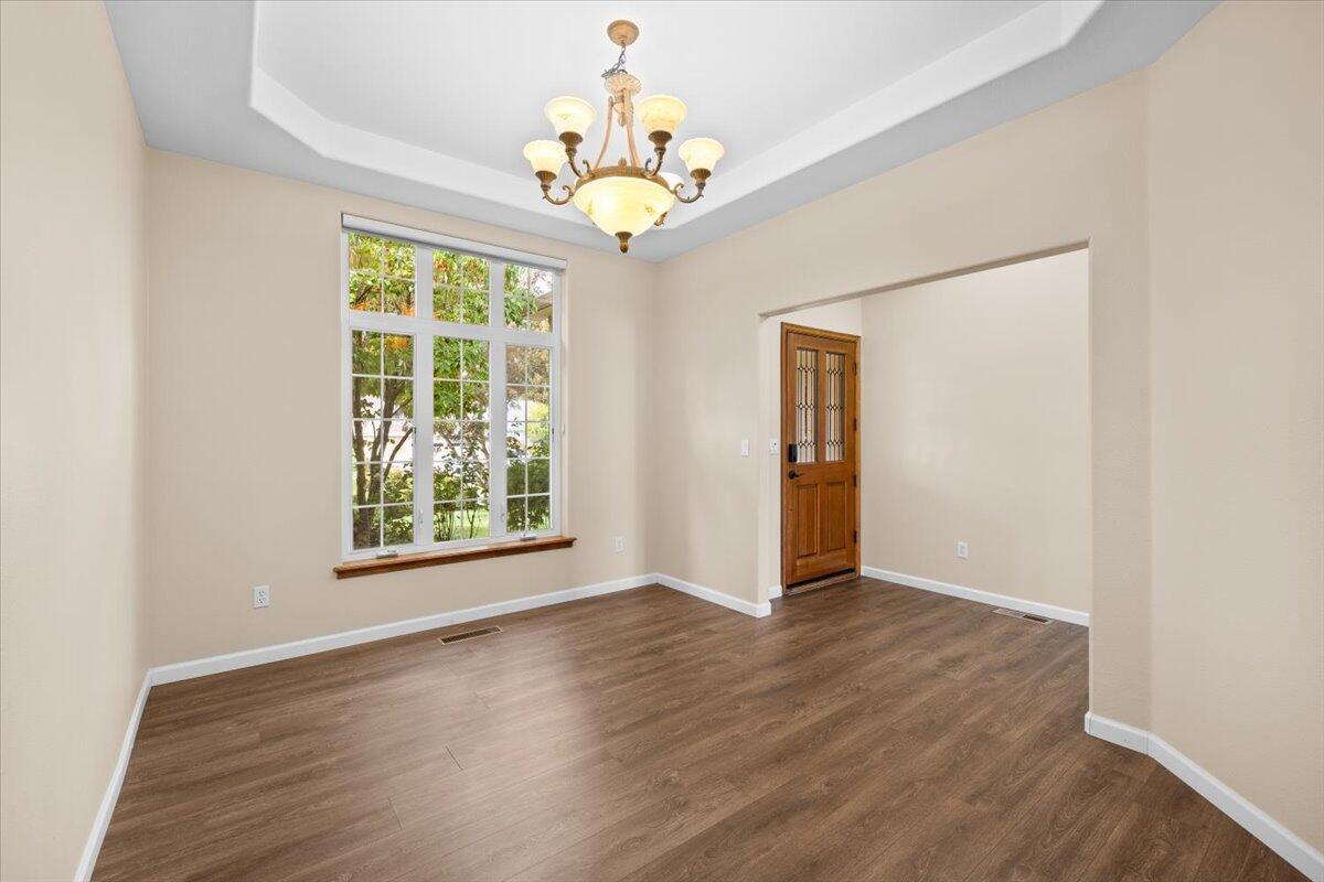 802 Ridgeway Avenue Central Point, OR 97502 - Photo 8 of 33 07-CI_7330