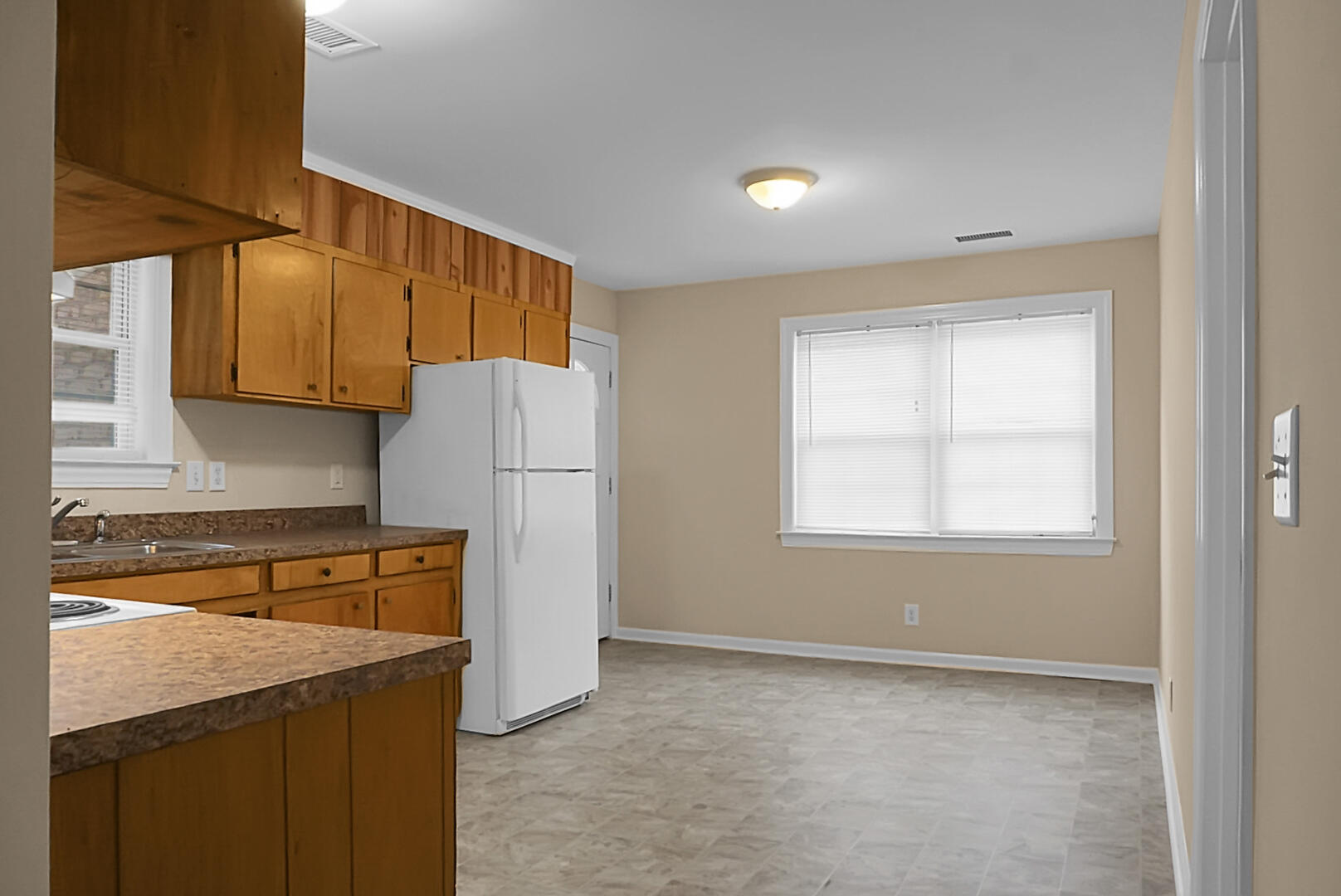 429 Sandhill Road Dorchester, SC 29437 - Photo 12 of 24 dining area